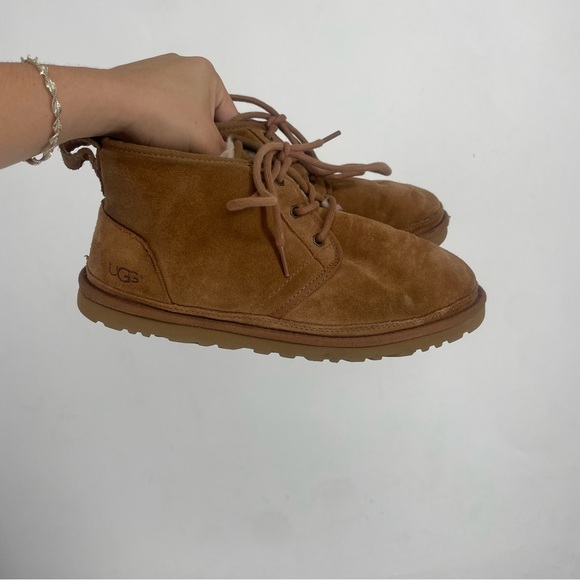 UGG Men’s 10 Neumel Chukka Chesnut Brown Suede Ankle Boots 3236 winter tan - Picture 1 of 10